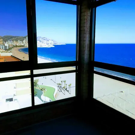Penthouse Poniente Beach Blueline דירה